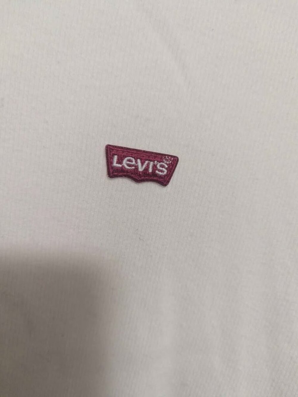 Levi’s White Long Sleeve Logo Tee - Picture 6 of 8